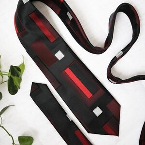 Stylish Red and Black Geometric Tie